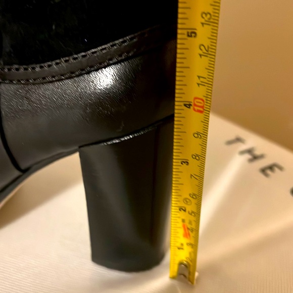 MICHAEL KORS. BLACK BOOTIES. Size 8 and half - Picture 11 of 11